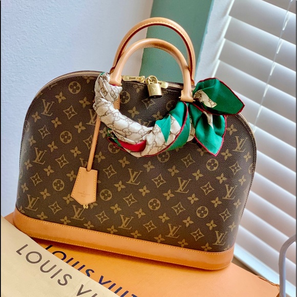 👜SOld 👜Louis Vuitton Alma GM - Picture 6 of 16